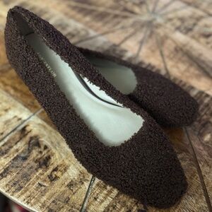 Ann Taylor Sherpa Ballet Flats NWOT Size 7.5
